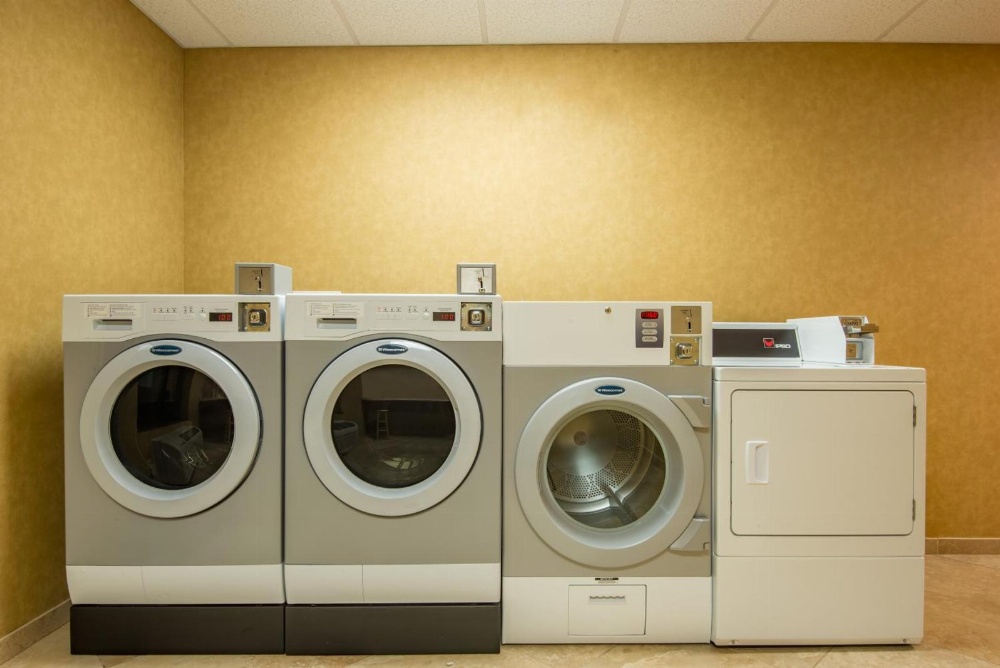 Holiday Inn Express & Suites Clovis